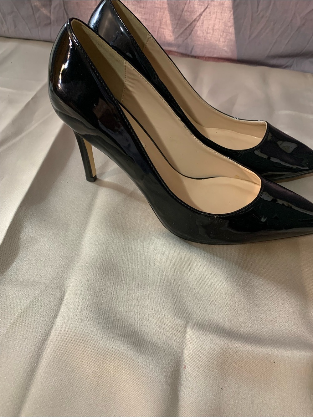 JOY IN LOVE  SIZE 8.5.  B2/33